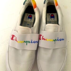 Nice pair white champion sneakers 8.5